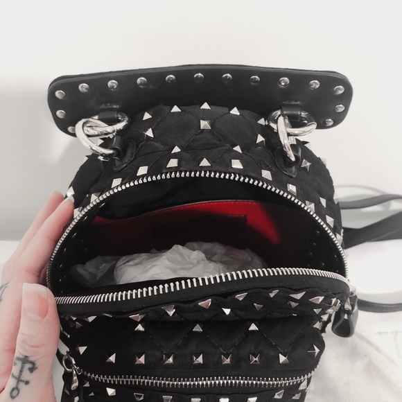 (Sold)Valentino mini quilted rockstud backpack - Picture 4 of 7